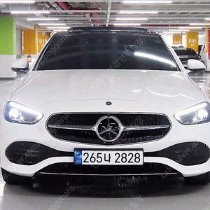 벤츠 C클래스 중고 가격 중고 C클래스 C300 벤츠 중고 흰색 2024년식 5,016km C300 4MATIC 아방가르드 중고차직거래카페