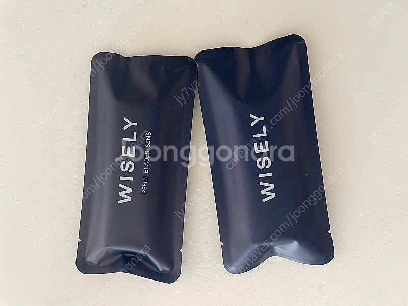 WISELY 쉐이빙폼 면도크림 & 리필 면도날(SENS...--4