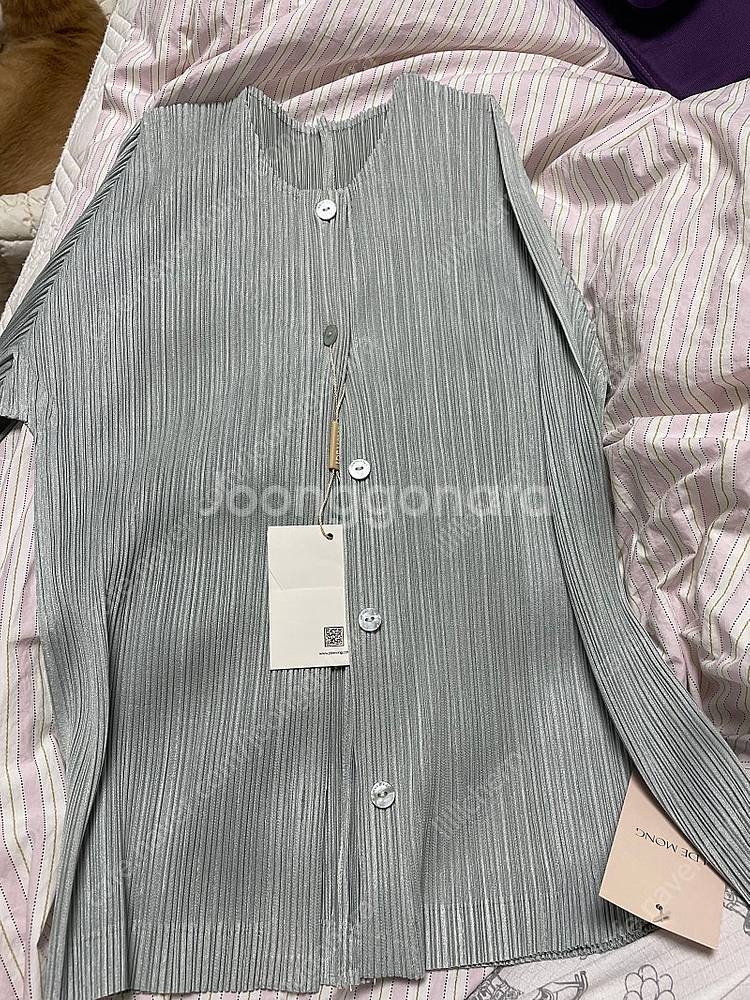 제이드몽 플리츠 글로우 플루아 글로우 버튼 라운드 가디...--3