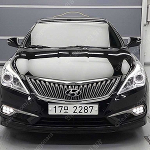 그랜저 중고 가격 중고 그랜저 검정색 2015년식 47,597km HG300 PREMIUM 기본형 중고차 성능보증