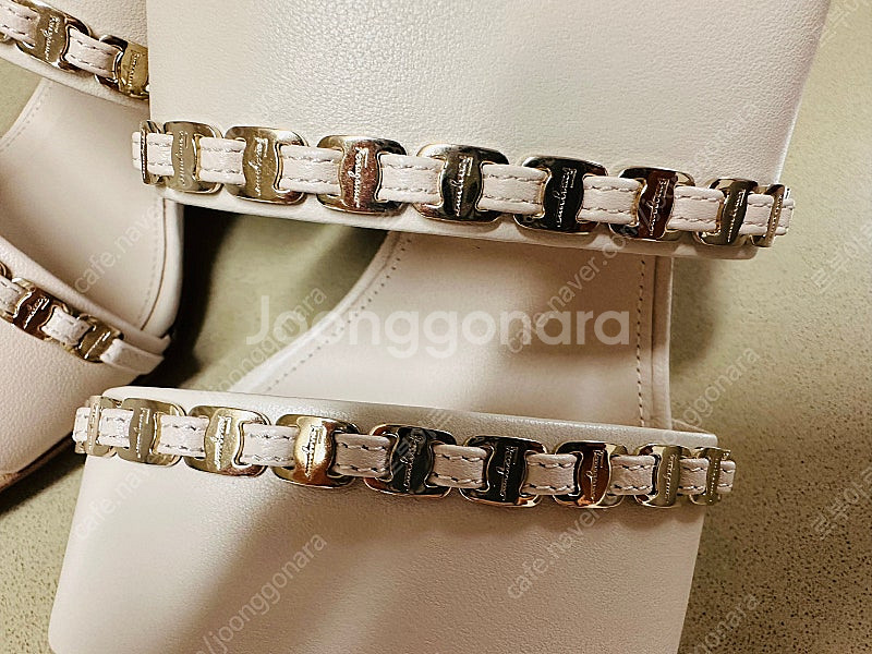 페라가모 트라비아 슬리퍼 샌들 에르메스 오란 오아시스 타임 마인 랑방 한섬--2