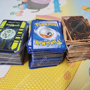 신비아파트 카드, 유희왕카드, 포켓몬 카드 등 마지막남은 카드~~