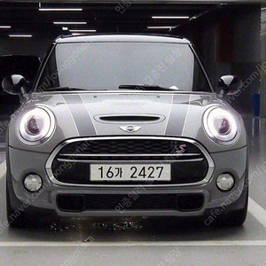 중고 미니쿠퍼 중고 가격 미니쿠퍼 5도어 중고 2017년식 55,000km 5도어 기본형 중고차시장