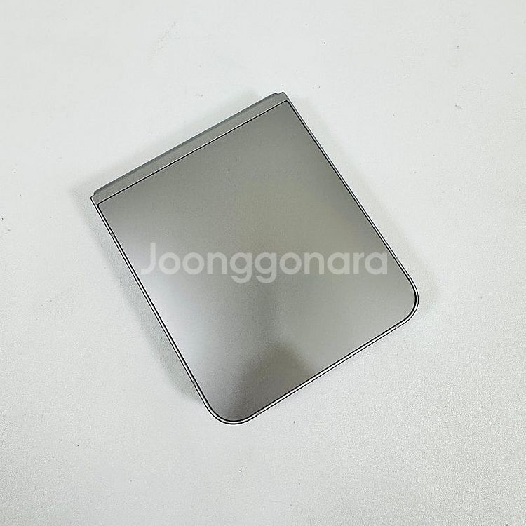 외관깔끔 무잔상 24년4월개통 갤럭시 Z플립6 256G...--2