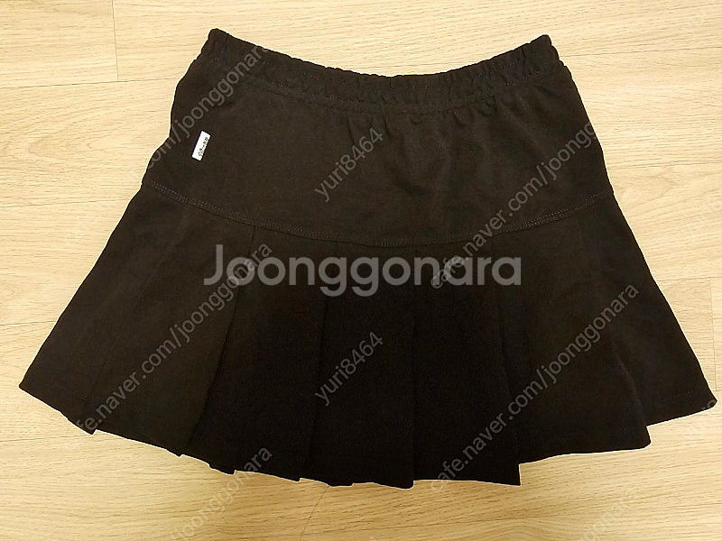 아디다스 크롭티 치마등 여러벌 130~140 사이즈 일...--7