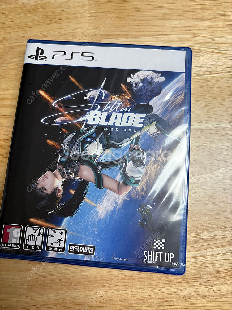 PS5 스텔라블레이드 일반판 미개봉 새제품 판매--0