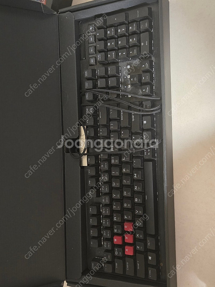 evga z15 rgb 기계식 키보드 싸게팝니다--1