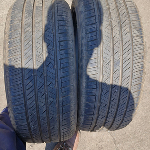 225/50/17타이어 팝니다(상태a급)