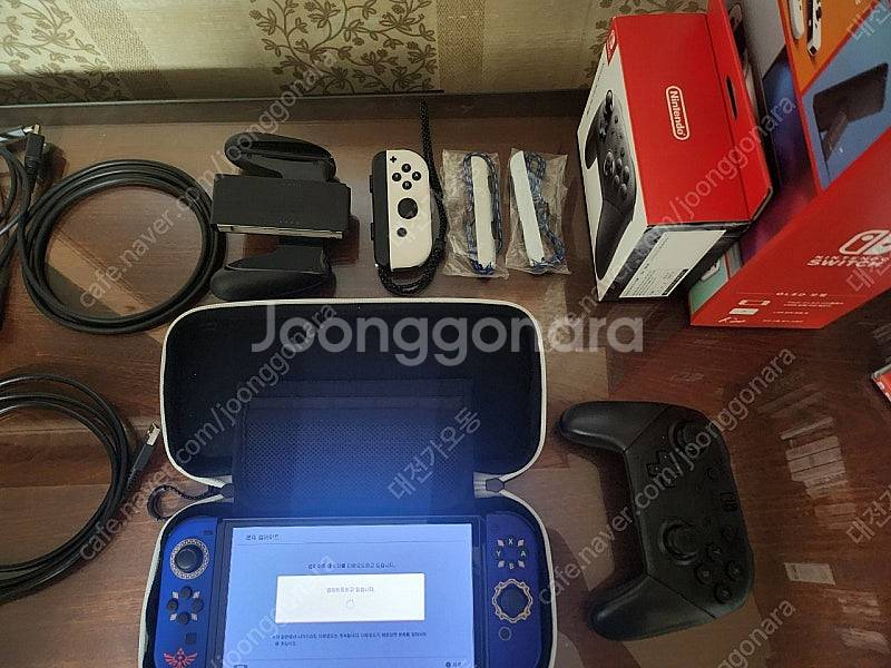 닌텐도스위치 OLED 기기 + 프로 컨트롤러 + 케이스...--2