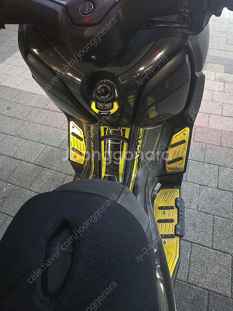 xmax 20년식 팝니다.--6