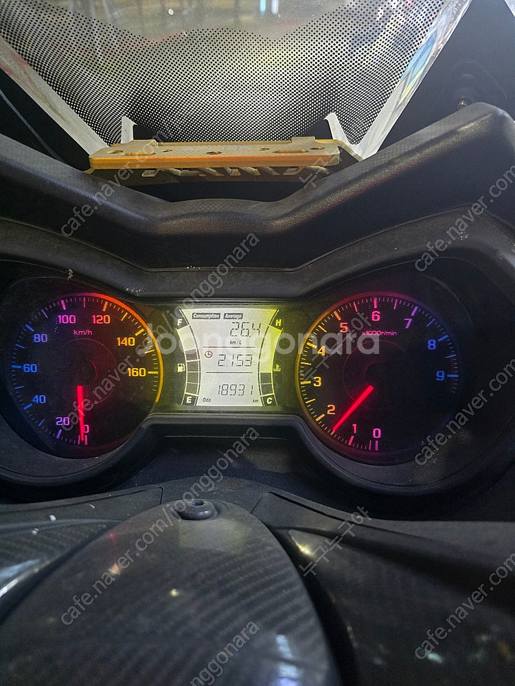 xmax 20년식 팝니다.--7