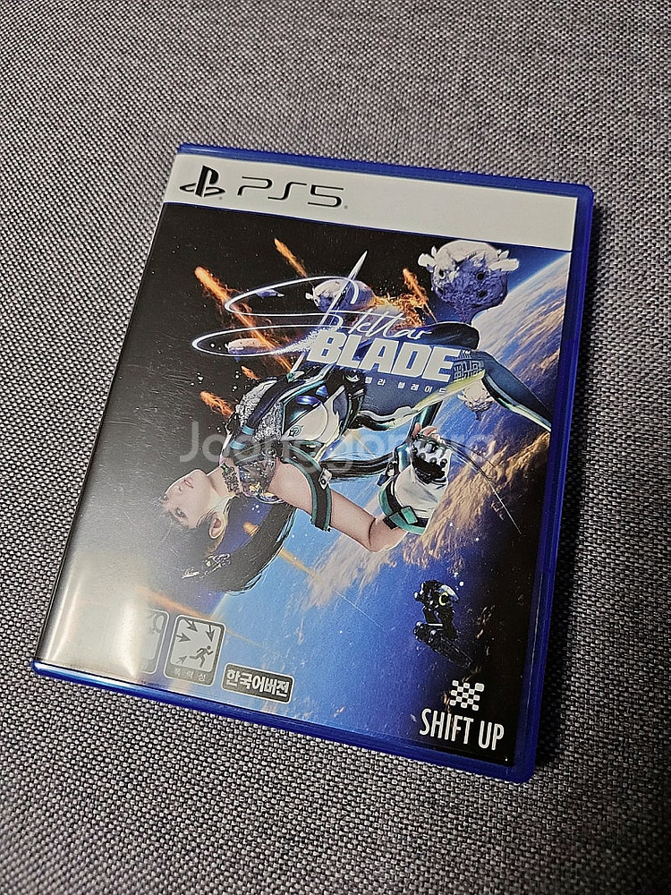 PS5 스텔라 블레이드 택포 38,000원 팝니다.--0