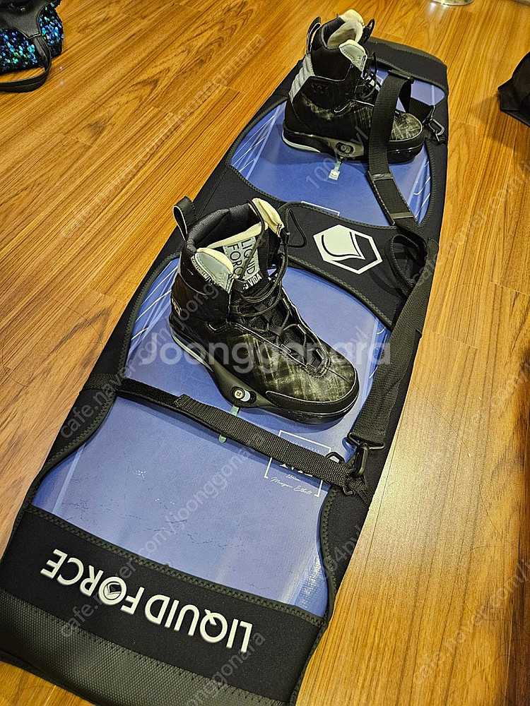 웨이크보드랑 바인딩 가방 셋트로 팔아요!--0