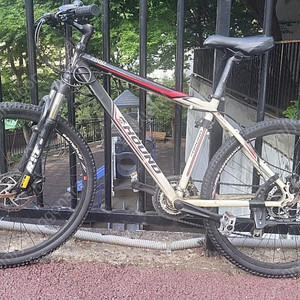 삼천리 HOUND 700D mtb 자전거