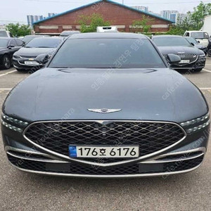 제네시스 G90 중고 제네시스 중고 RS4 3.5T GDI e-S/C LWB AWD 중고차리스구매