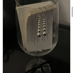 Stuff clair earrings