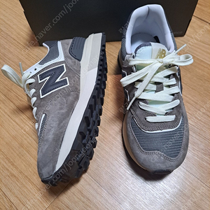 새상품.뉴발란스 운동화 230m(택포)