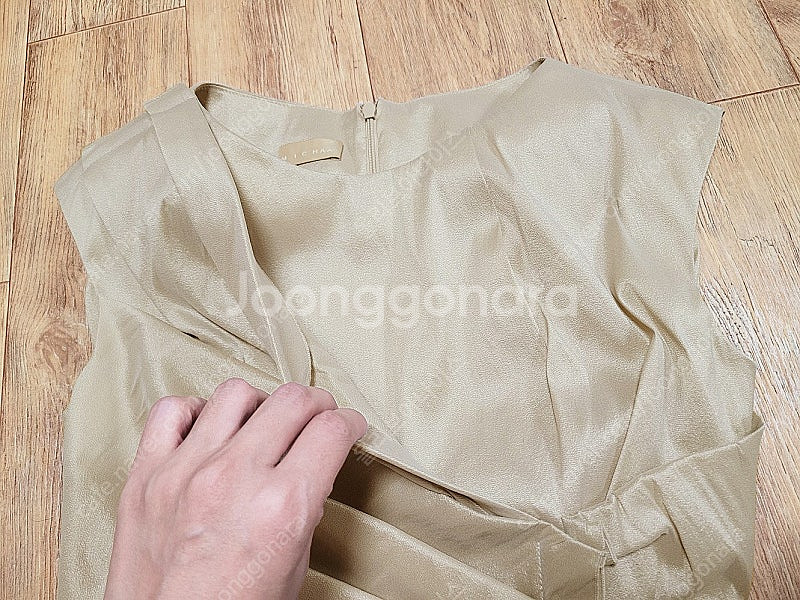 미샤 드레이프원피스,헤이그 클래식티셔츠,아바몰리 자켓,...--3