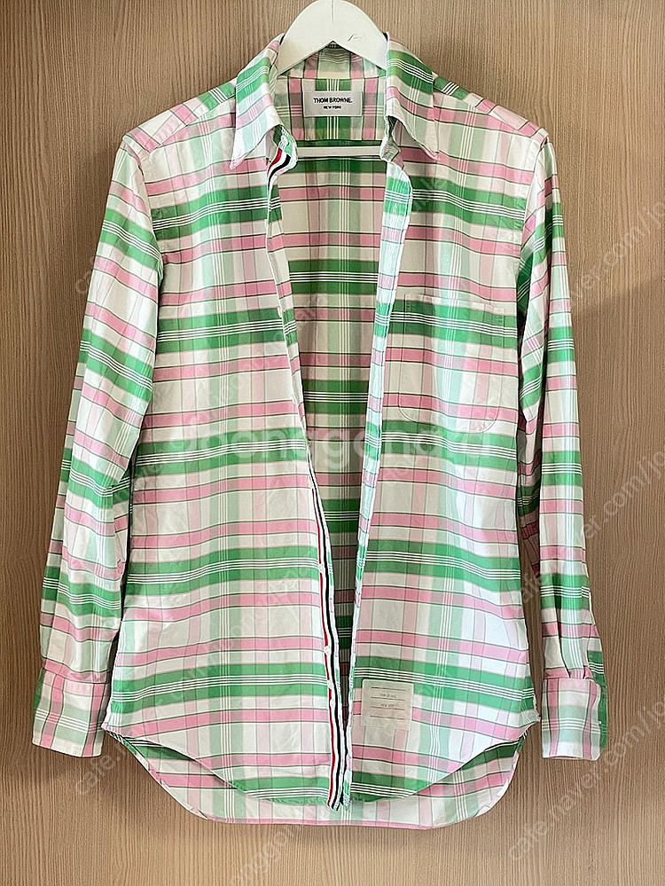 Thom Browne 톰브라운 히든삼선 그린핑크타탄셔츠...--1