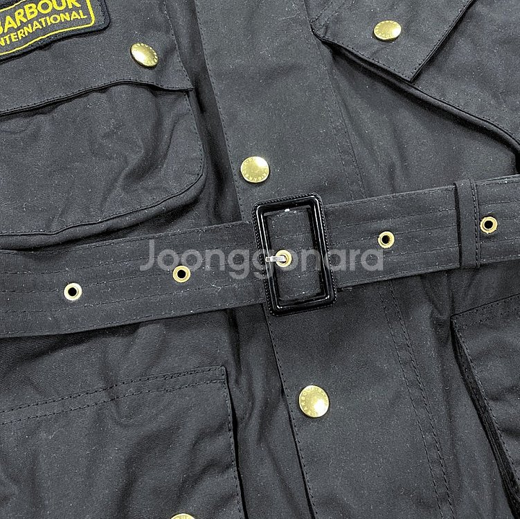 [매우좋은컨디션 38] 바버 인터네셔널 A7 블랙왁스코튼 벨티드자켓--3