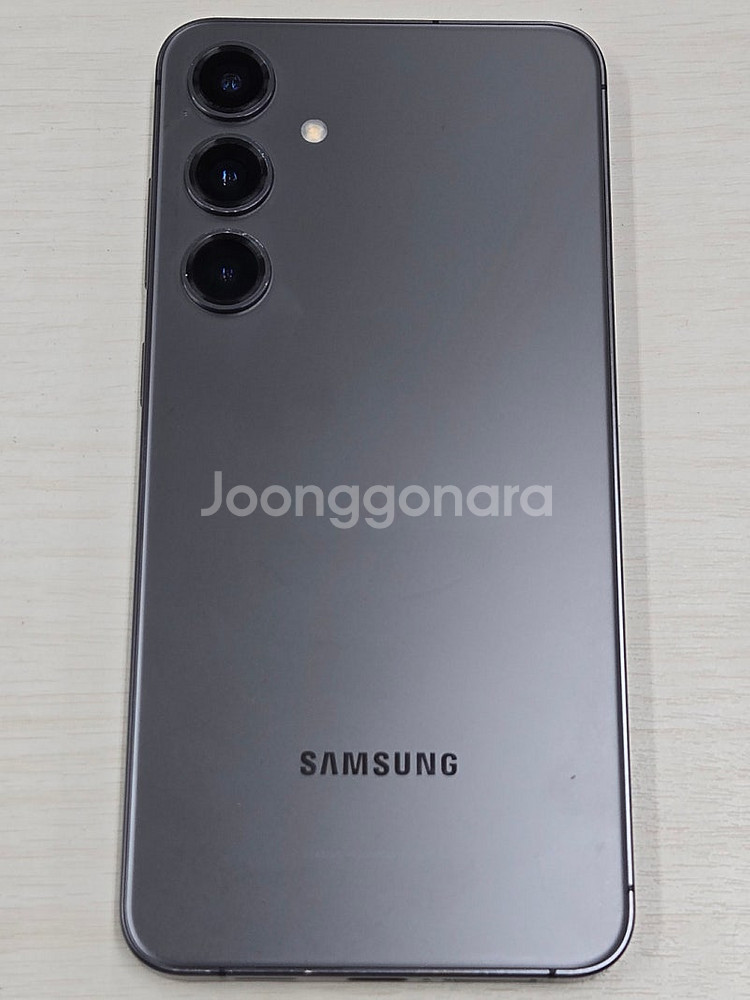 갤럭시 S24플러스 블랙색상 256용량 상태좋은 무잔상...--0