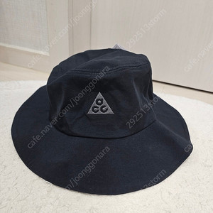나이키 ACG 버킷햇 L-XL 사이즈 새상품 팝니다