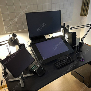신티크 프로 24 논터치 4K + 에르고 스탠드 + 맞춤 키보드 스탠드 + 티타늄 펜촉