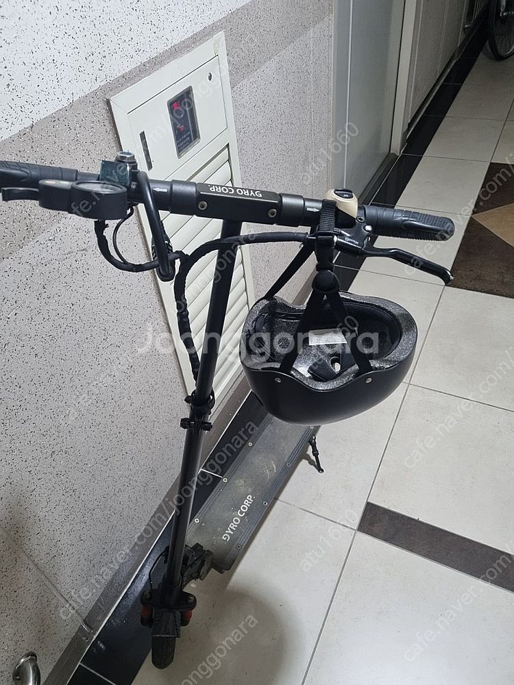 저이로콥 전동킥보드--0