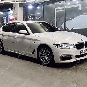 BMW 5시리즈 중고 BMW 520D 중고 5시리즈 중고차 할부 흰색 2017년식 520d xDrive M 스포츠 플러스 중고자동차