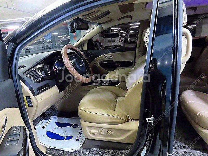 더뉴 카니발 중고 가격 중고 카니발 검정색 2020년식...--6