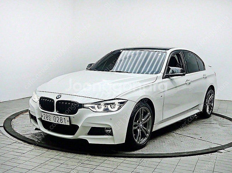 BMW 3시리즈 중고 BMW 320d 중고승용차 3시리즈 중고차 흰색 2017년식 75,730km 320i M 스포...--2