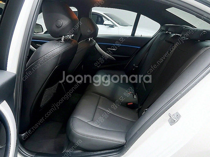 BMW 3시리즈 중고 BMW 320d 중고승용차 3시리즈 중고차 흰색 2017년식 75,730km 320i M 스포...--8