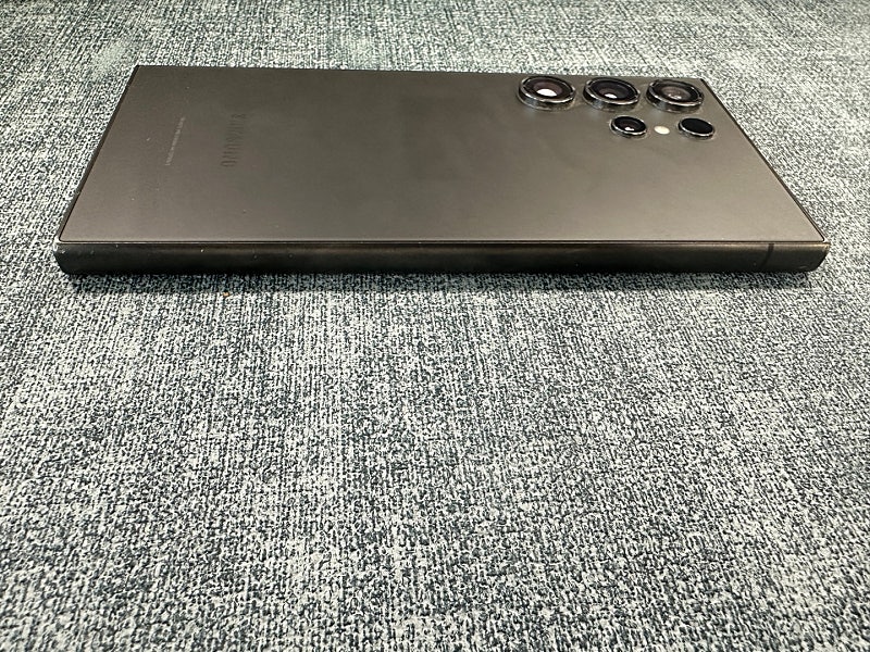 갤럭시S24울트라 256G 블랙 24년 5월개통 무잔상...--6