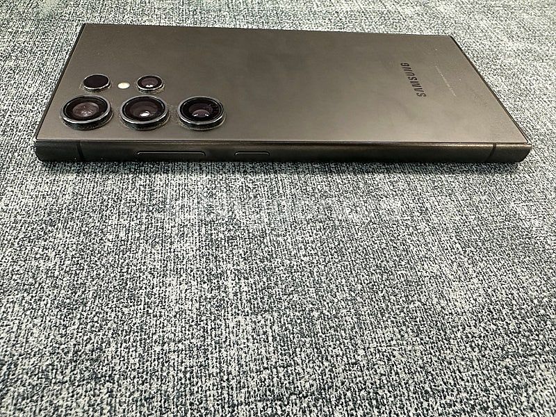 갤럭시S24울트라 256G 블랙 24년 5월개통 무잔상...--8