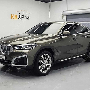 BMW X6 중고차 할부 개인사업자 차량구매 수입중고차 녹색 2020년식 72,960km xDrive 30d xLine 중고자동차 할부가능