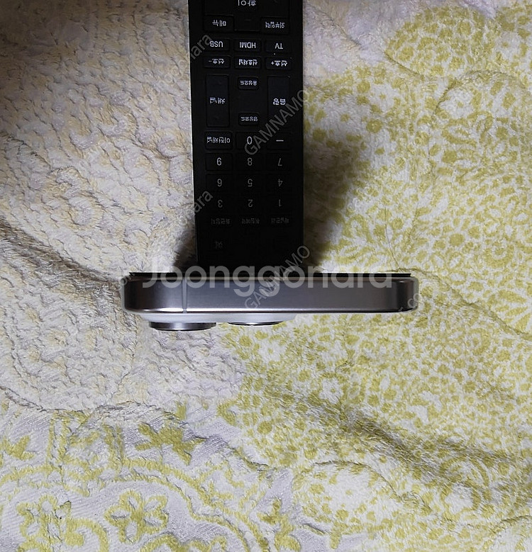 아이폰 16프로 128GB 화이트 +워치7 팝니다--4