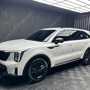 쏘렌토 중고 가격 쏘렌토 중고차 쏘렌토 하이브리드 중고 흰색 2024년식 35,230km 1.6T 4WD 시그니처 그래비티 중고차 할부가능