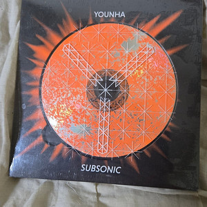 윤하 Subsonic 미개봉 앨범 판매합니다.