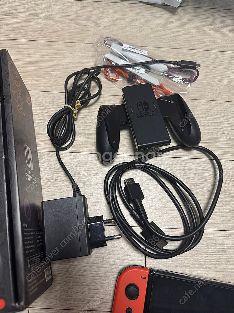 닌텐도 스위치 OLED 스칼렛/바이올렛 에디션 일괄--2