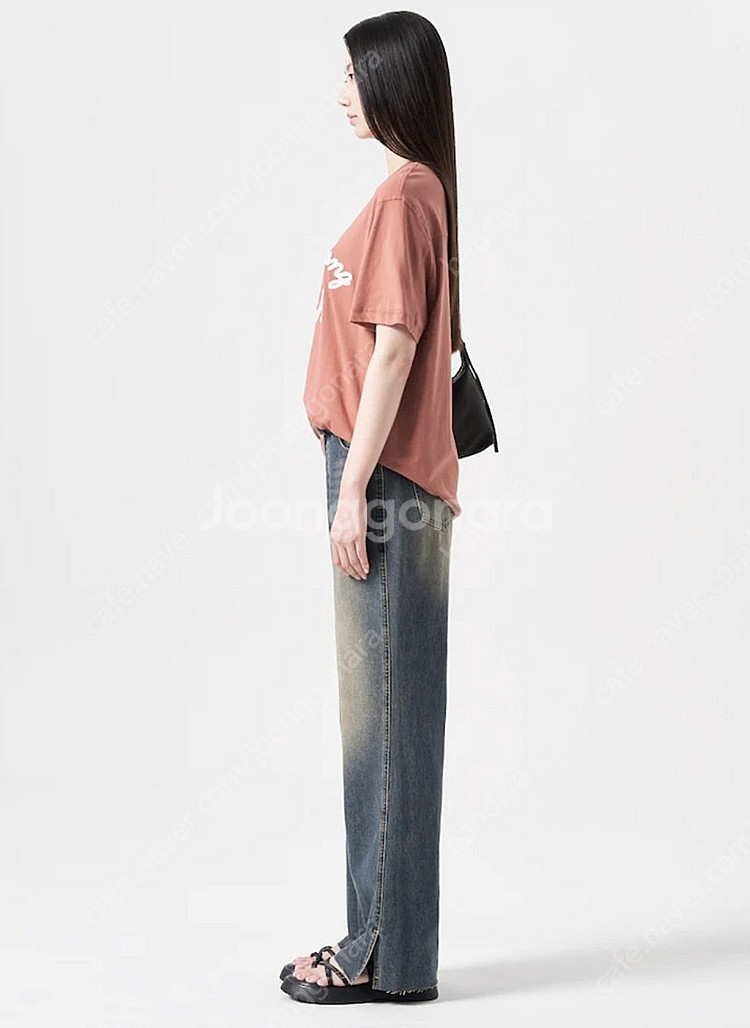 은근히 슬림해보이는 흐르는핏 편한워싱진.--1