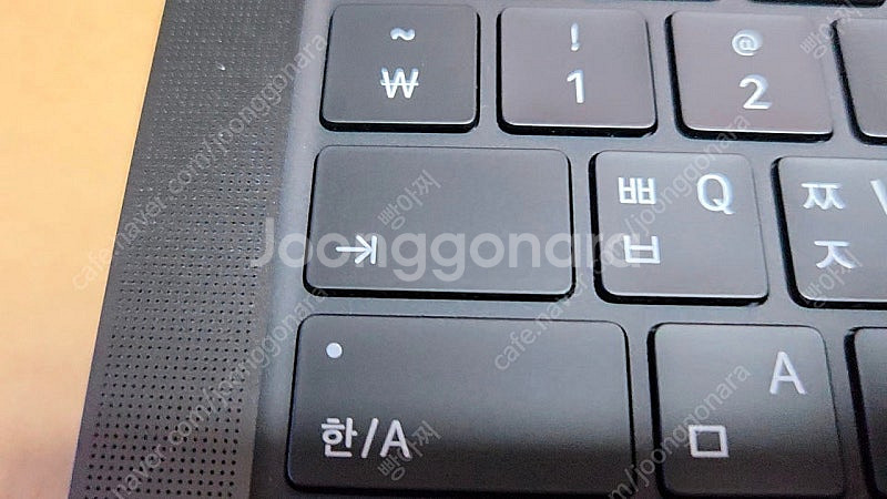 맥북 프로 14 m4 16g 512gb(애캐플o)--4