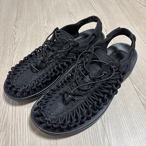 keen 킨 유니크 샌들 280사이즈