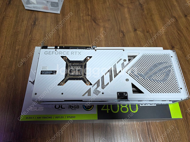 GeForce RTX 4080 SUPER ROG STR...--6