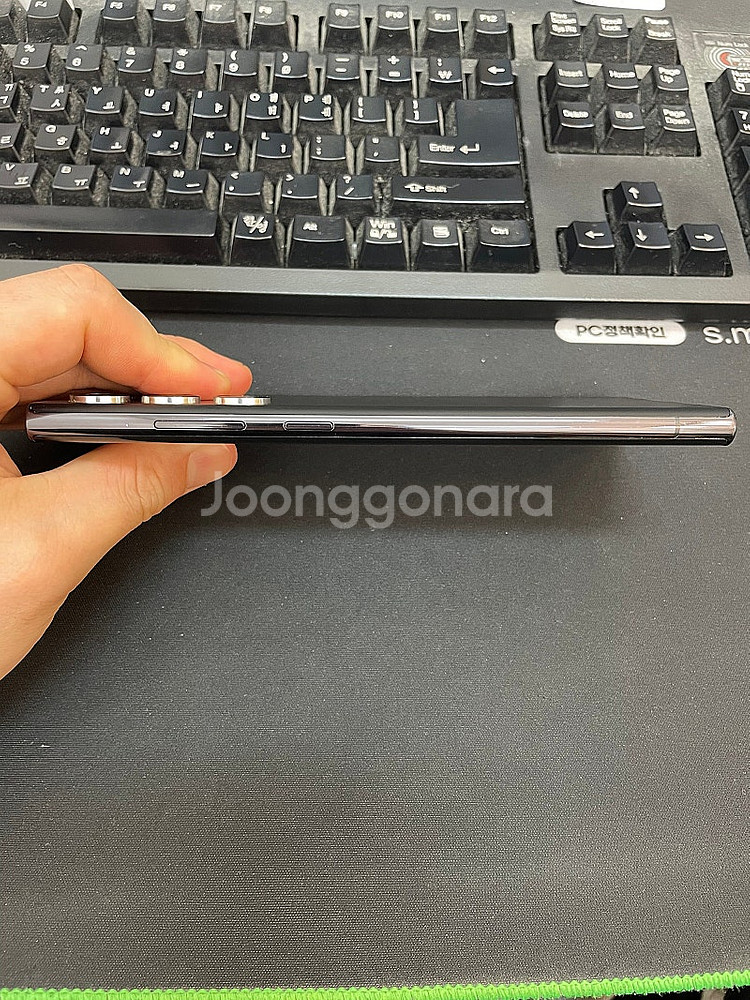 갤럭시S22울트라 블랙 256GB 상태좋은 중고35만팝...--4