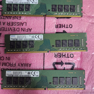 삼성 DDR4 2666V 16G 램 싸게 팝니다.