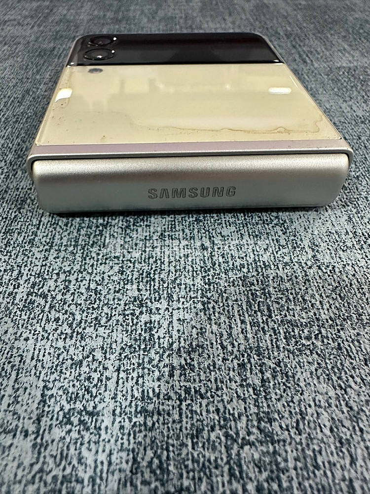 갤럭시Z플립3 256G 크림 게임용 서브용 꿀폰 6만원...--3
