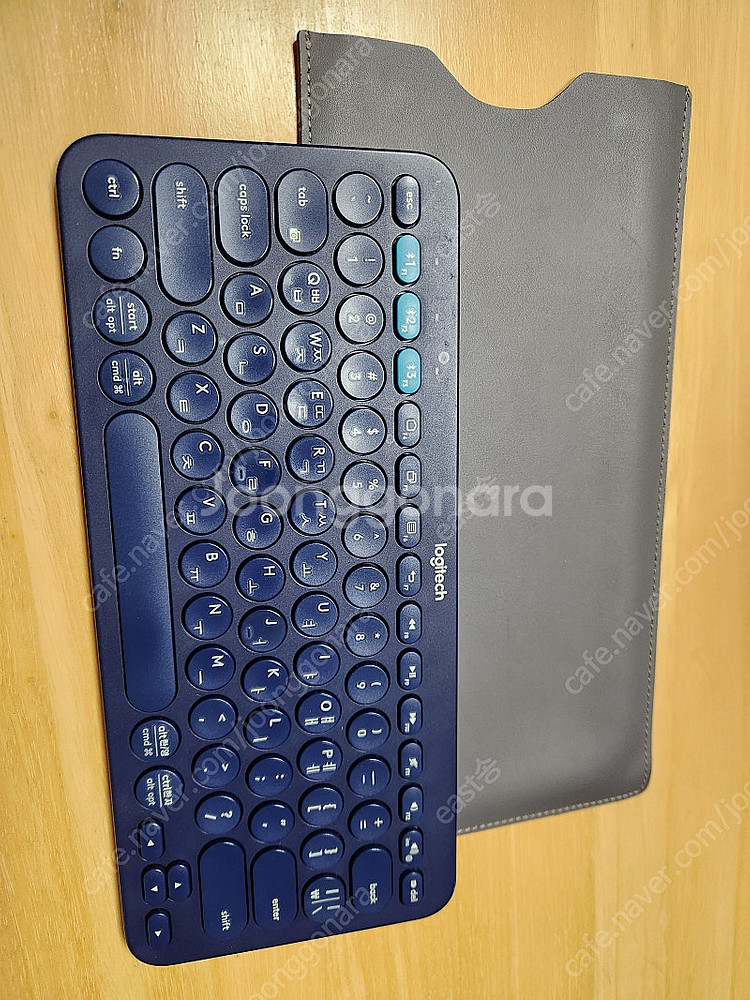 로지텍 블루투스 키보드 K380 2대(1대는 부품용)와...--2