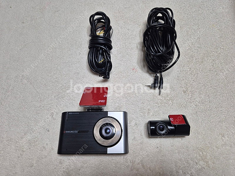 아이나비 Z100 2채널 블랙박스 판매합니다--0