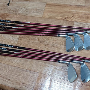 남성용 PRGR 레드 M-40 아이언세트 9종(28만원), 브릿지스톤 X-블레이드 GR 스틸 아이언 세트 6종(18만원) 팝니다-군포시