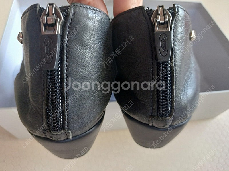 바이네르 발편한 큐빅 샌들 240사이즈 (3cm)--4
